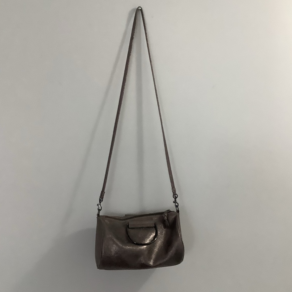 Thacker NYC Convertible Crossbody – Rose Gold Metallic Leather